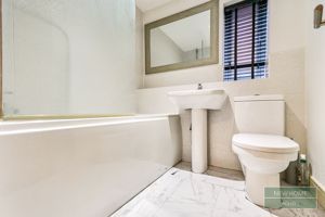 Photo 21- click for photo gallery